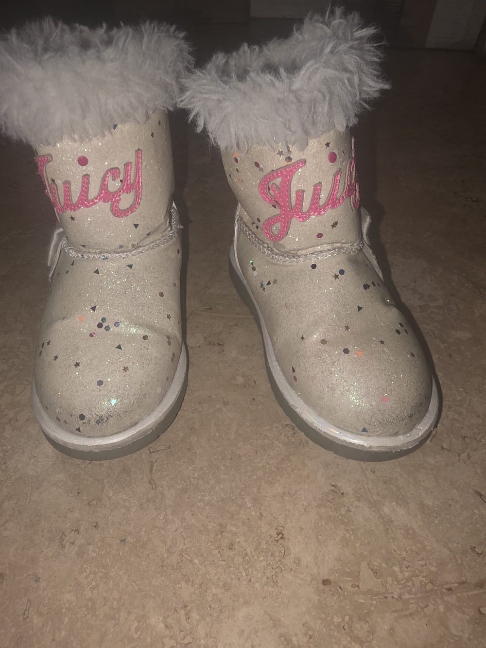Juicy Couture Girls Glitter Faux Fur Winter Boots – Size 7